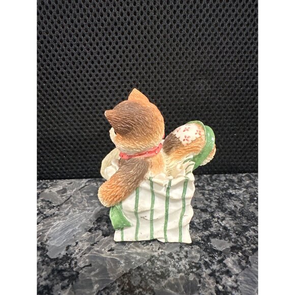 Cute Ceramic Cat Figurines Holding Rose Pink Bow & Green Striped Basket Set - Picture 3 of 16